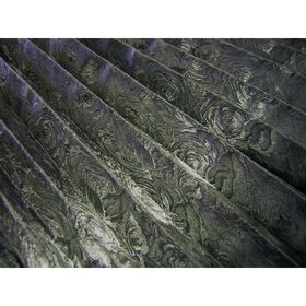 【ハイルーフ　センターカーテン　ベリーローズ黒】間仕切り　お洒落なバラ柄入りの高級志向　トラック野郎 男の城　トラック用カーテン3